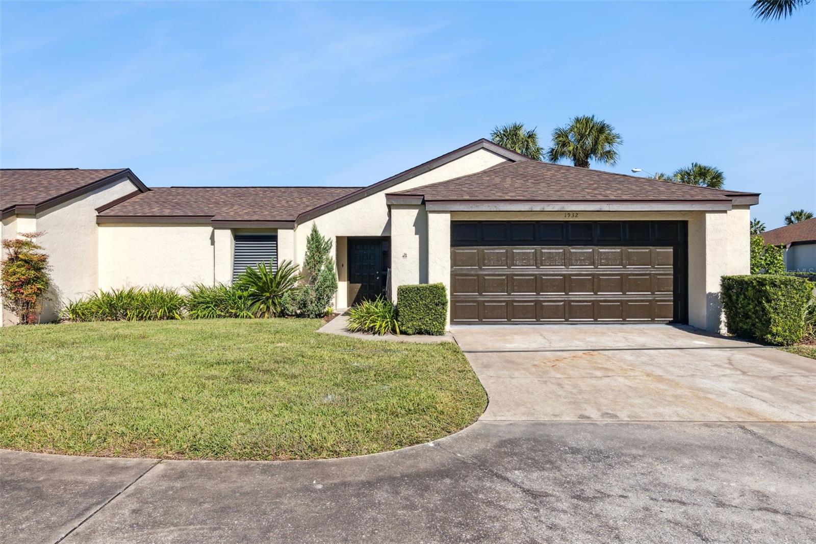 Details for 1932 Maple Circle 1932, TAVARES, FL 32778