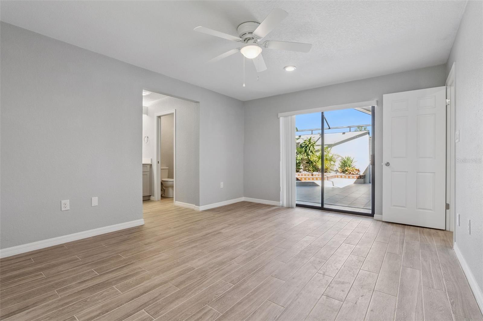 Image 13 of 39 For 1932 Maple Circle 1932