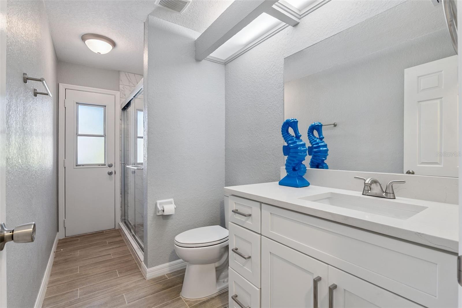 Image 19 of 39 For 1932 Maple Circle 1932