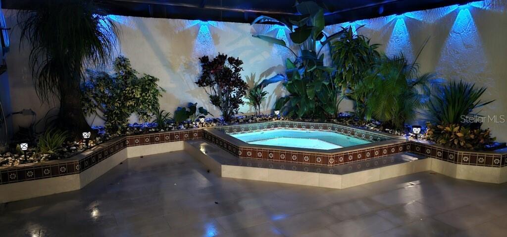 Image 22 of 39 For 1932 Maple Circle 1932