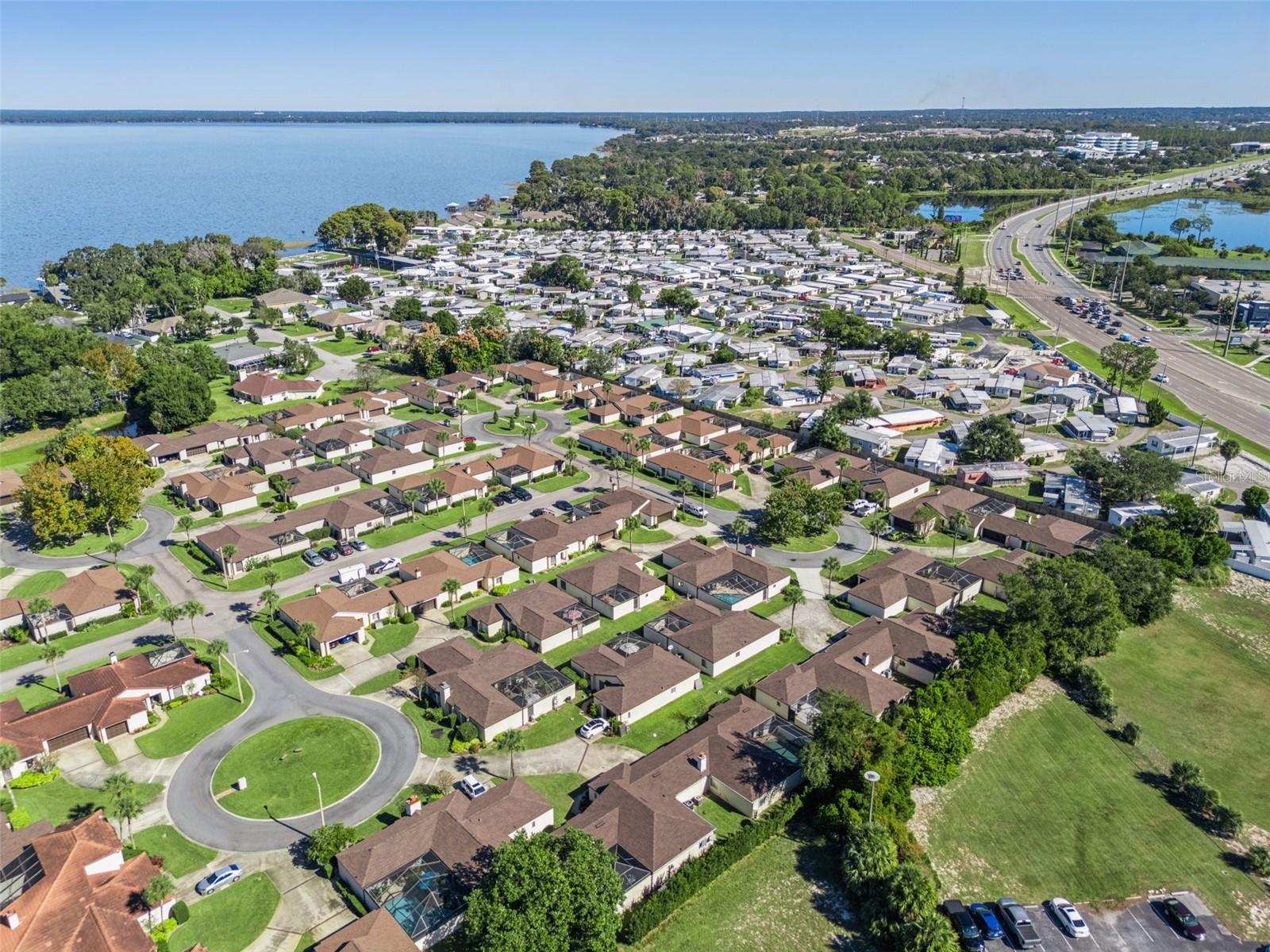 Image 35 of 39 For 1932 Maple Circle 1932