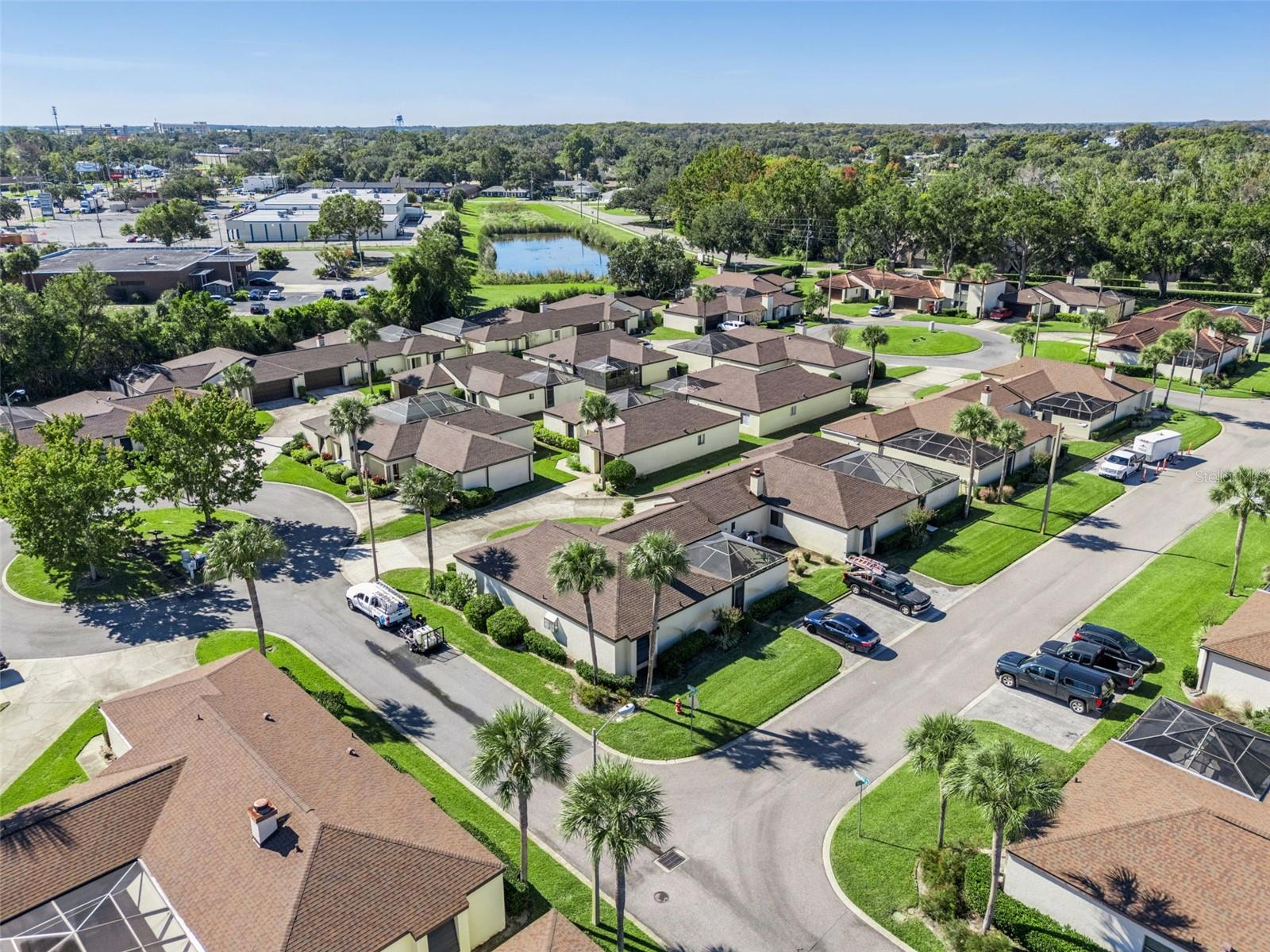 Image 38 of 39 For 1932 Maple Circle 1932