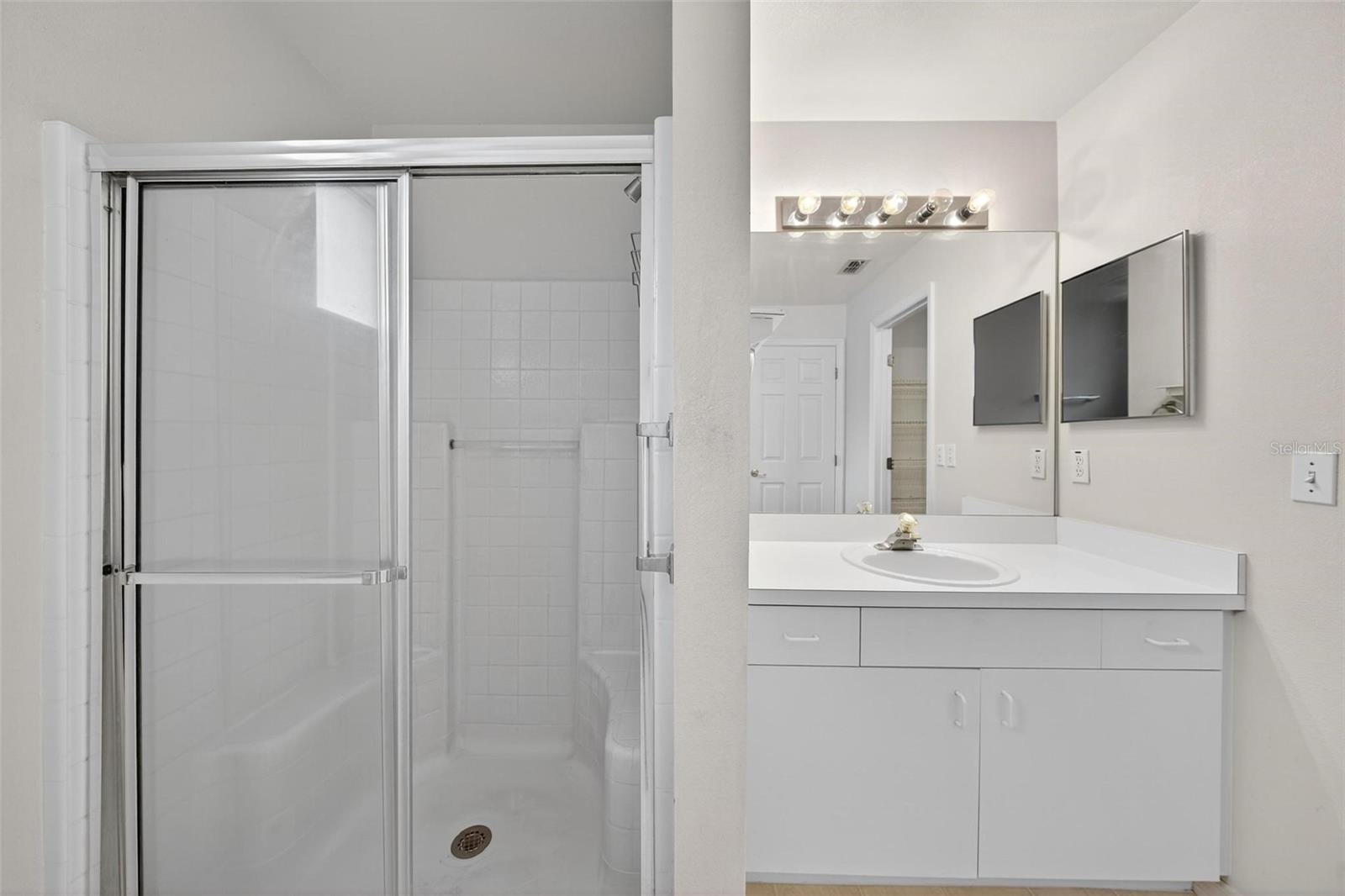 Image 32 of 63 For 4217 Chamberlain Way