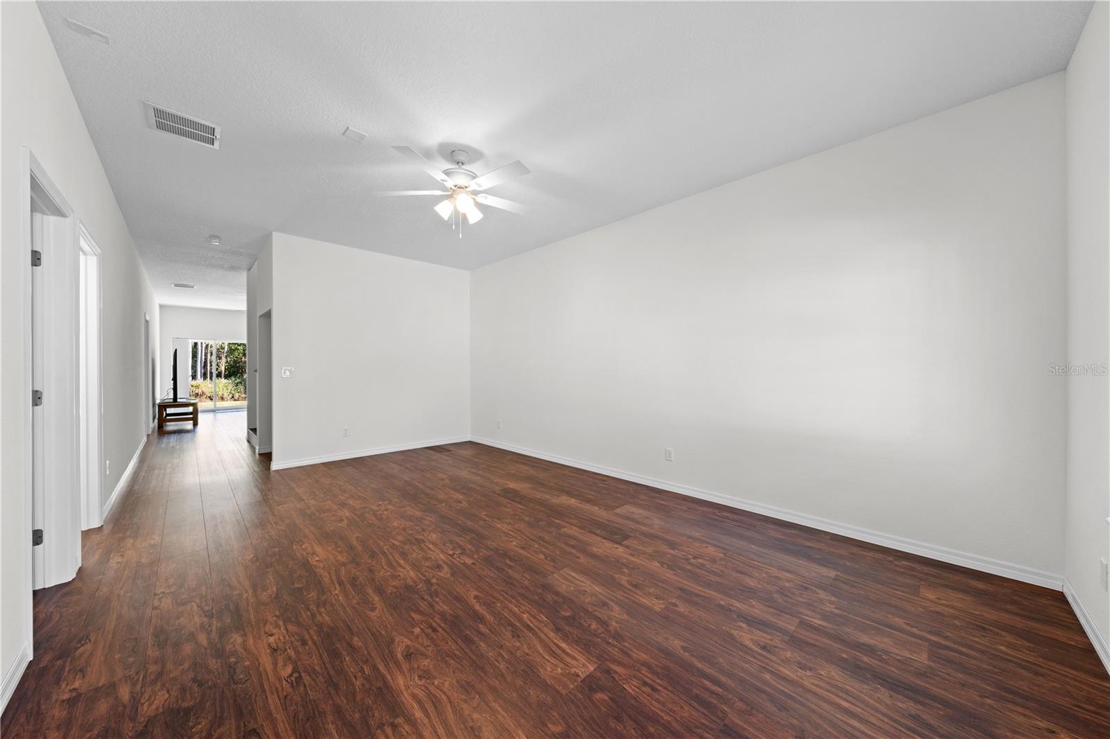 Image 10 of 93 For 4055 Edsel Avenue