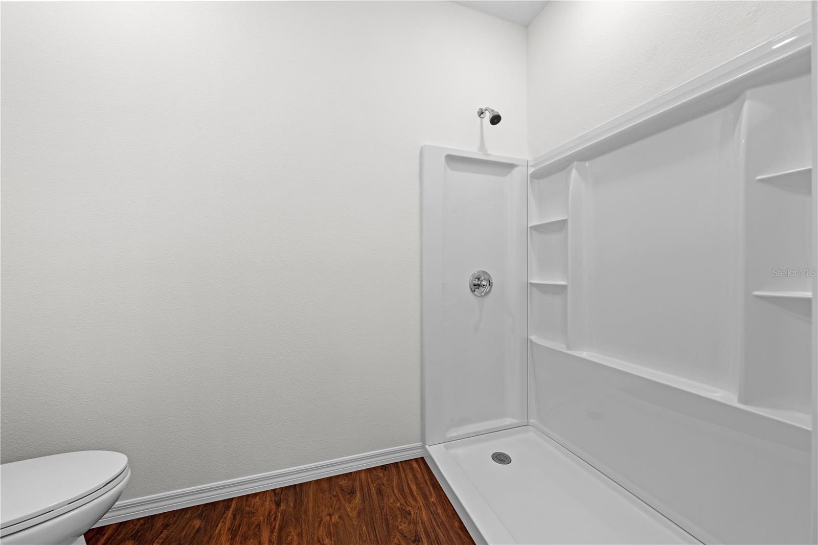 Image 23 of 93 For 4055 Edsel Avenue