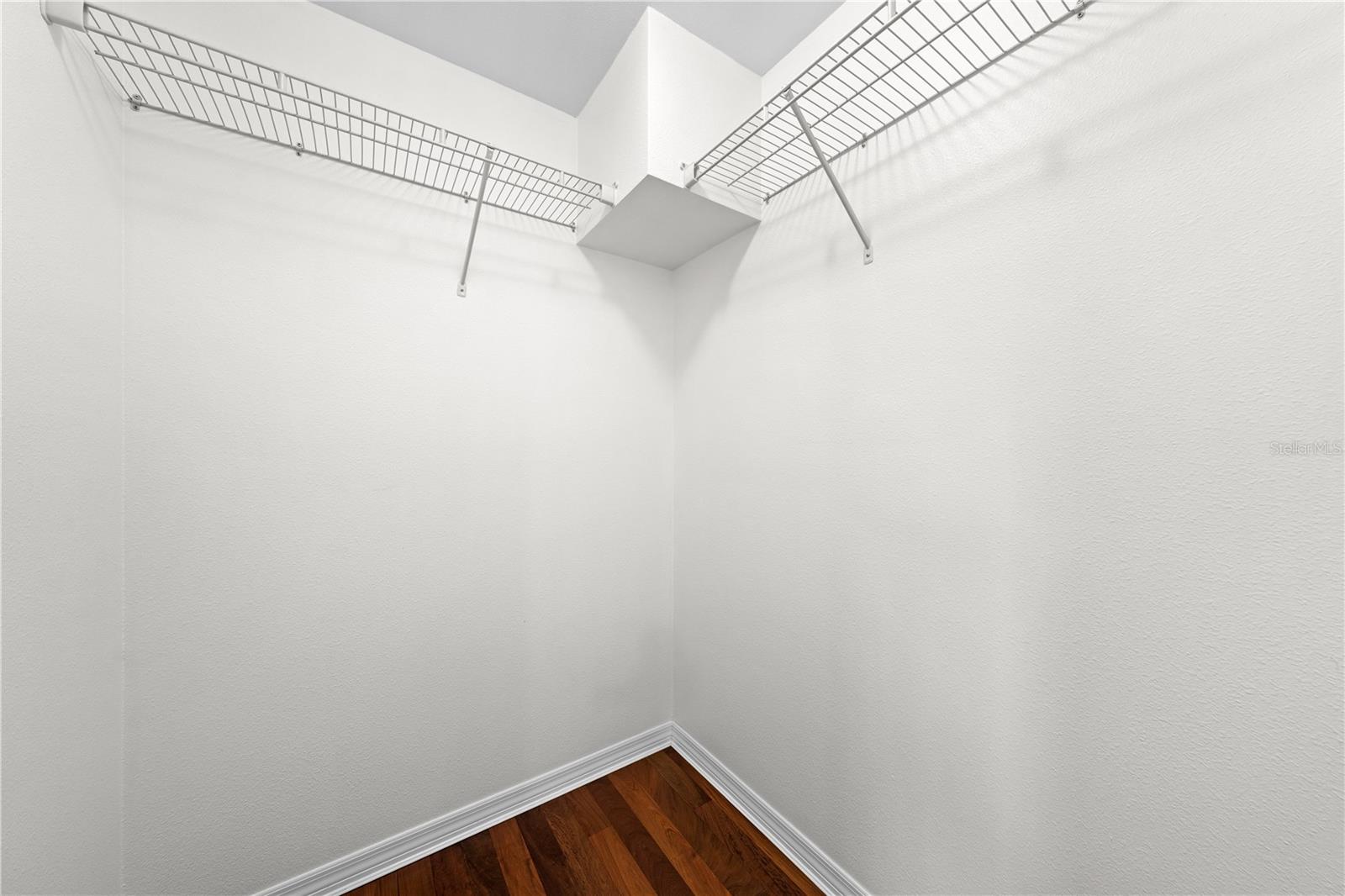 Image 28 of 93 For 4055 Edsel Avenue