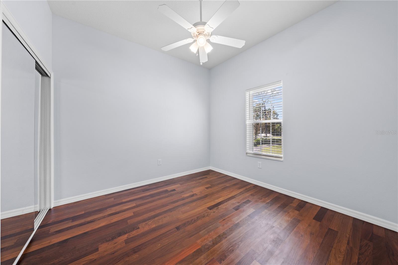 Image 30 of 93 For 4055 Edsel Avenue