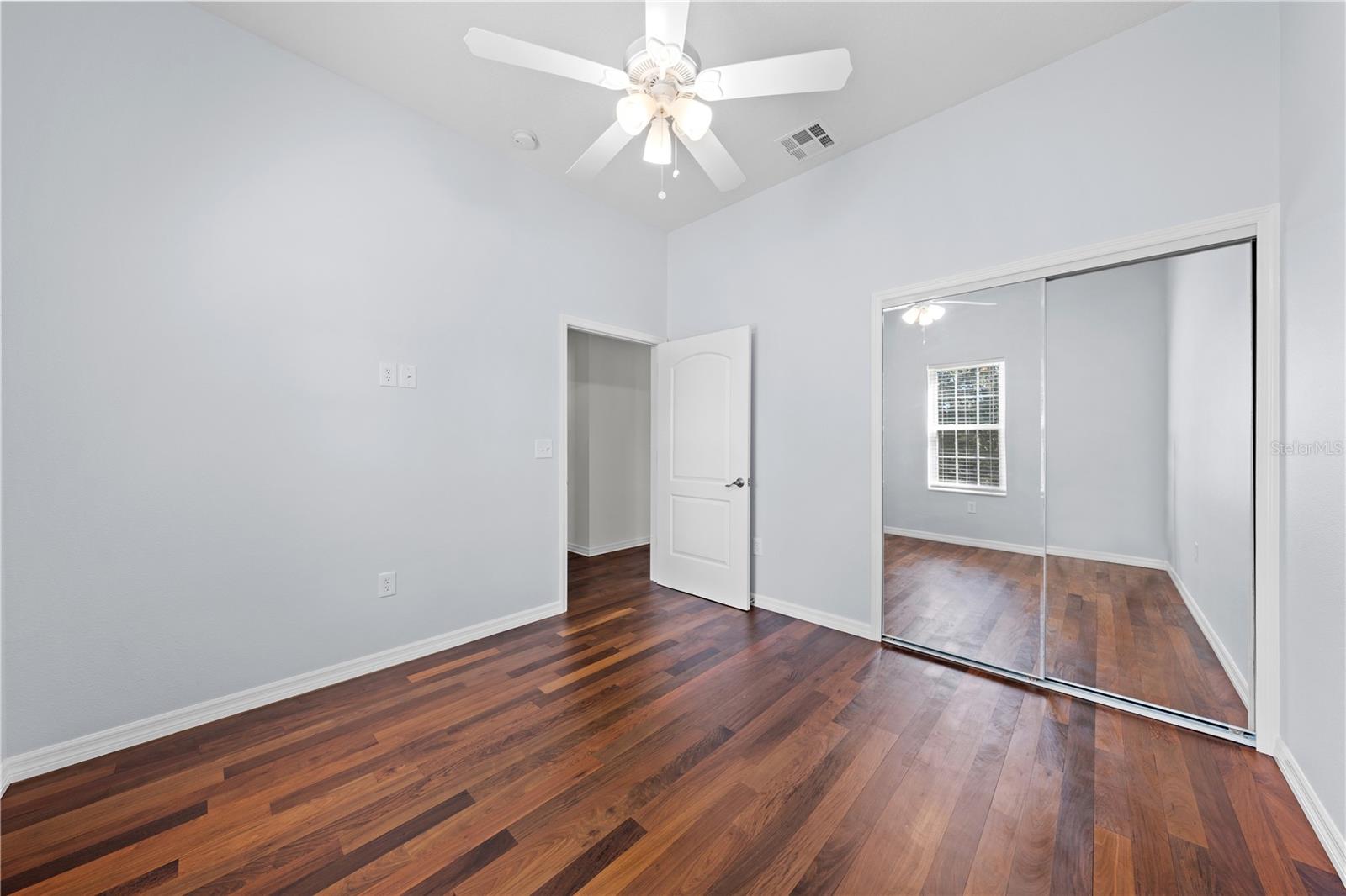 Image 31 of 93 For 4055 Edsel Avenue