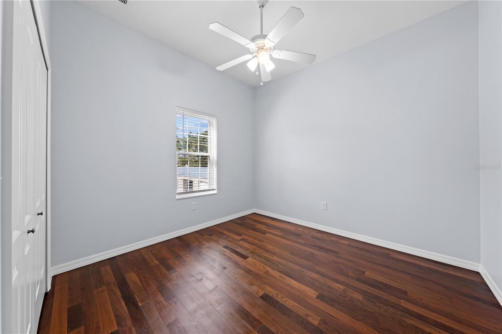 Image 33 of 93 For 4055 Edsel Avenue