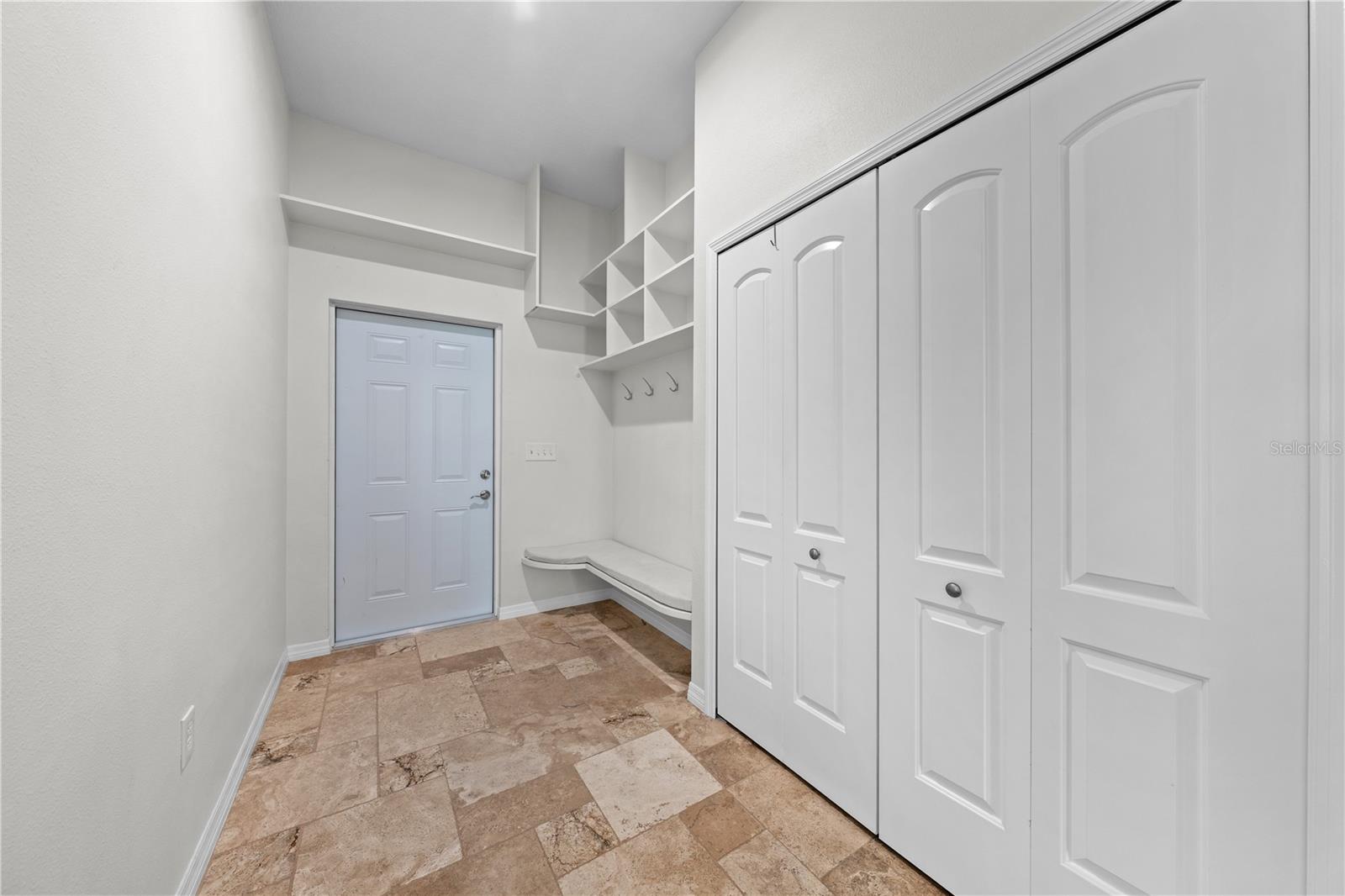 Image 37 of 93 For 4055 Edsel Avenue