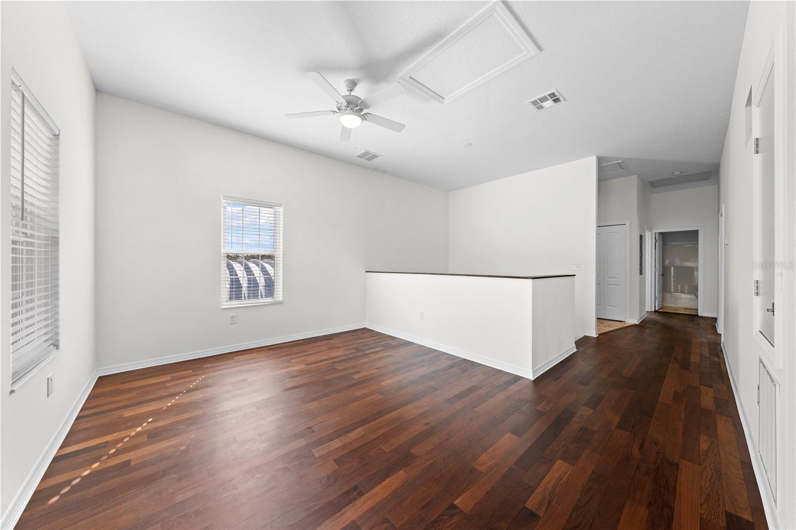 Image 41 of 93 For 4055 Edsel Avenue