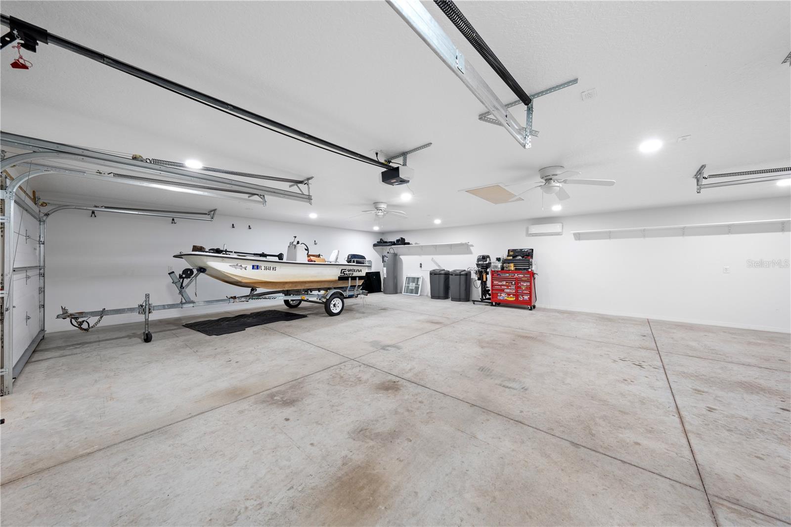 Image 61 of 93 For 4055 Edsel Avenue