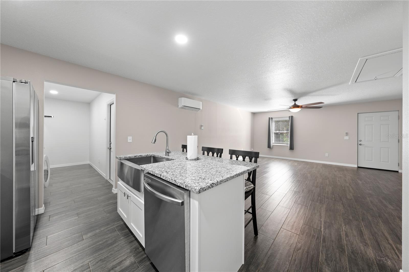 Image 71 of 93 For 4055 Edsel Avenue