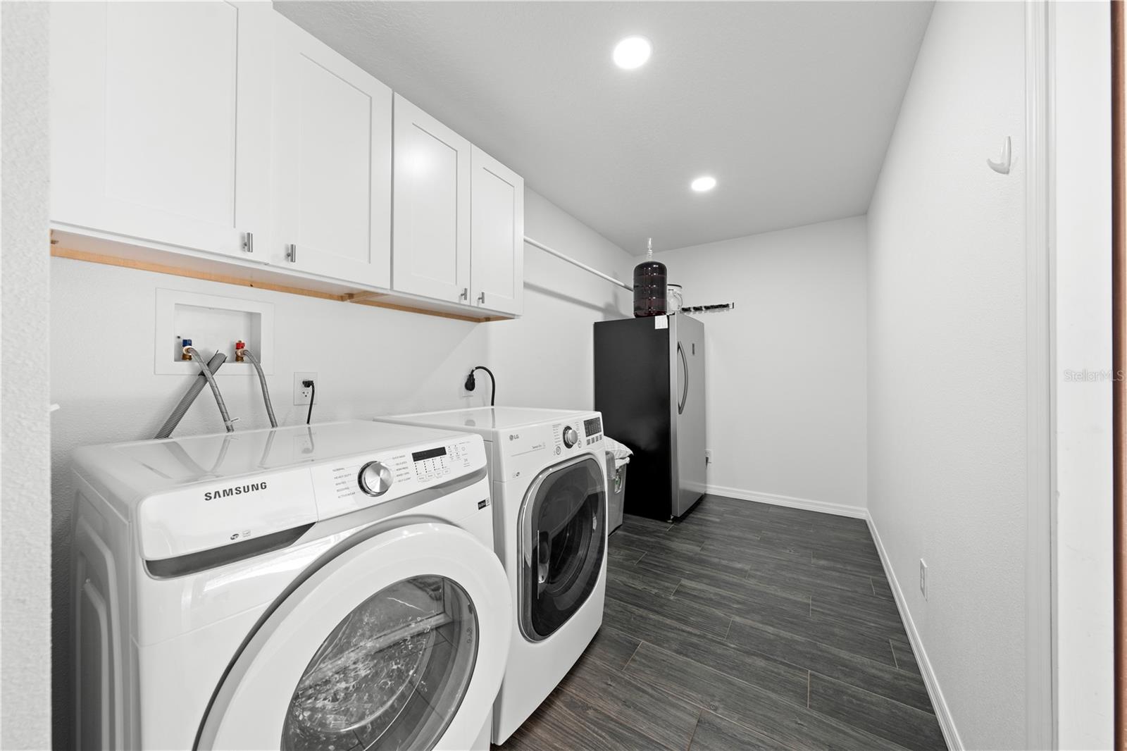 Image 83 of 93 For 4055 Edsel Avenue