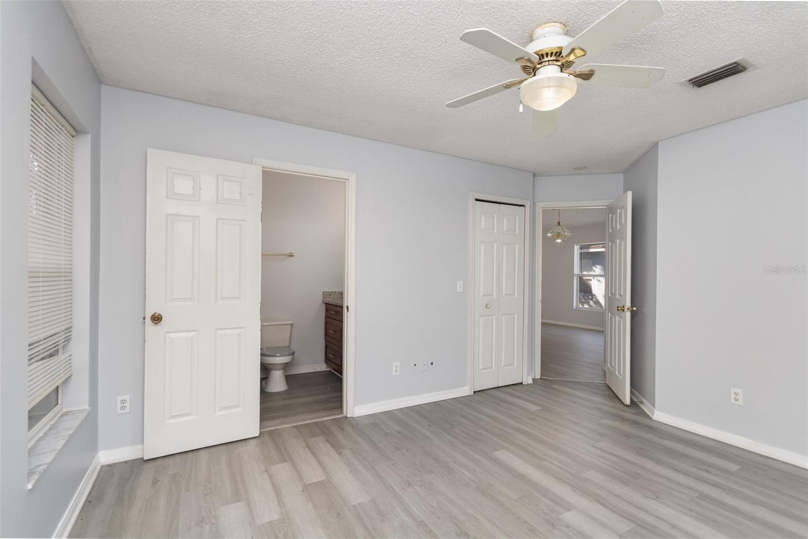 Image 18 of 32 For 271 Daniels Pointe Drive