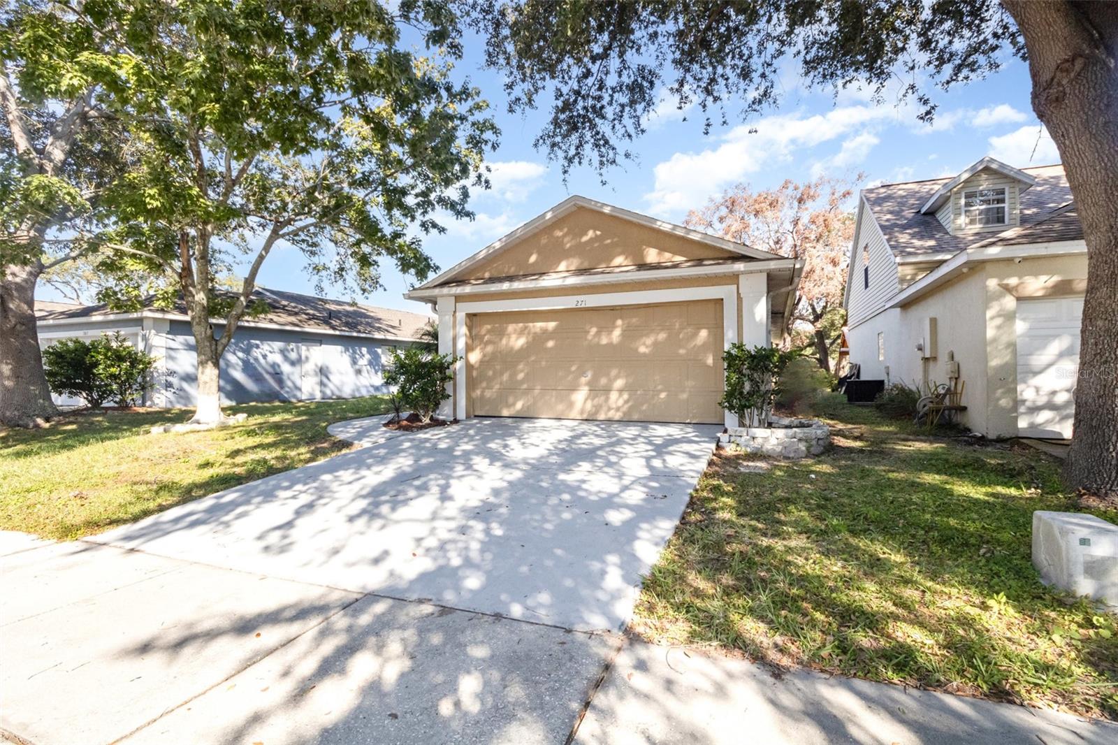 Image 2 of 32 For 271 Daniels Pointe Drive