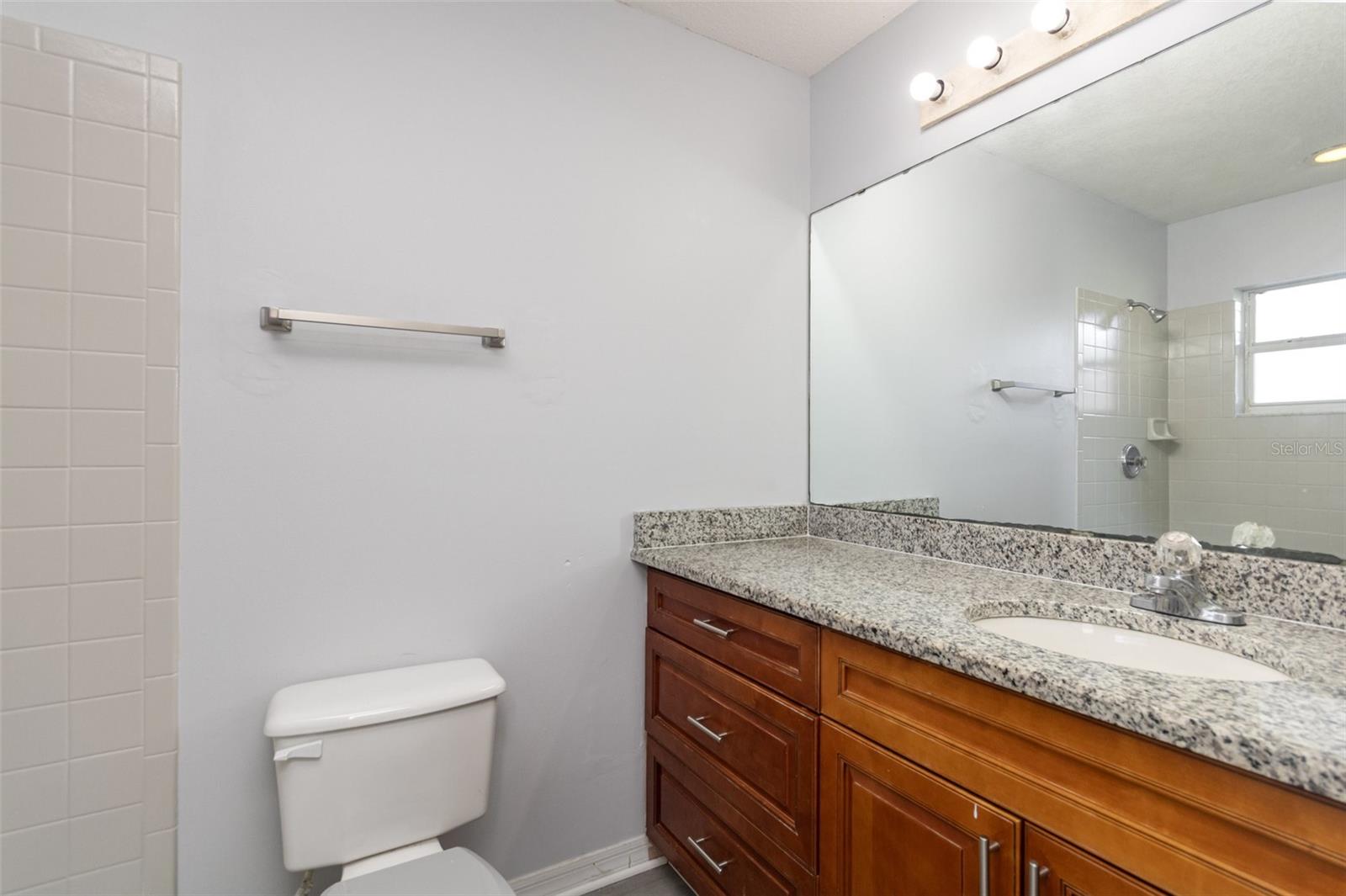 Image 20 of 32 For 271 Daniels Pointe Drive