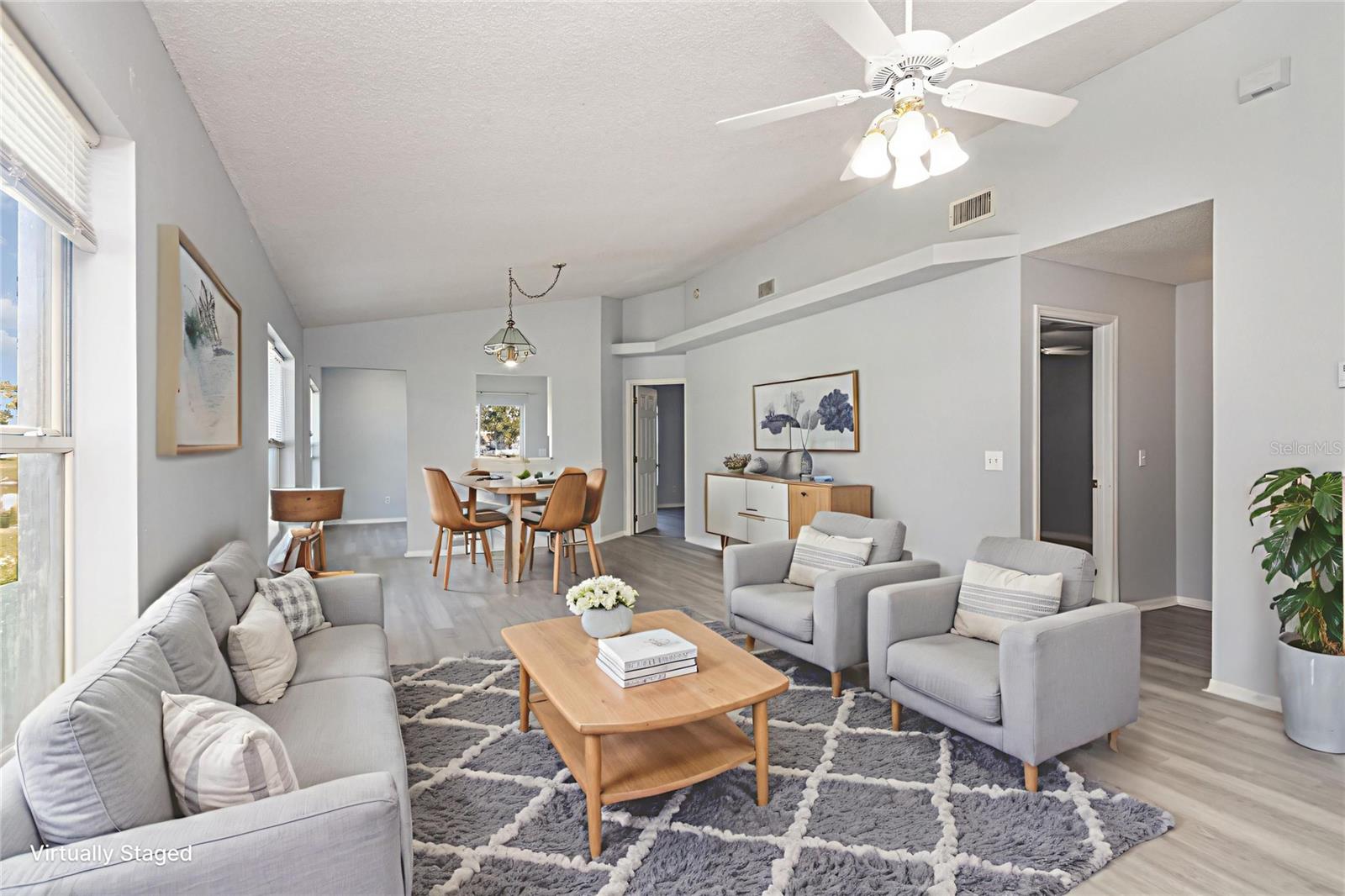 Image 7 of 32 For 271 Daniels Pointe Drive