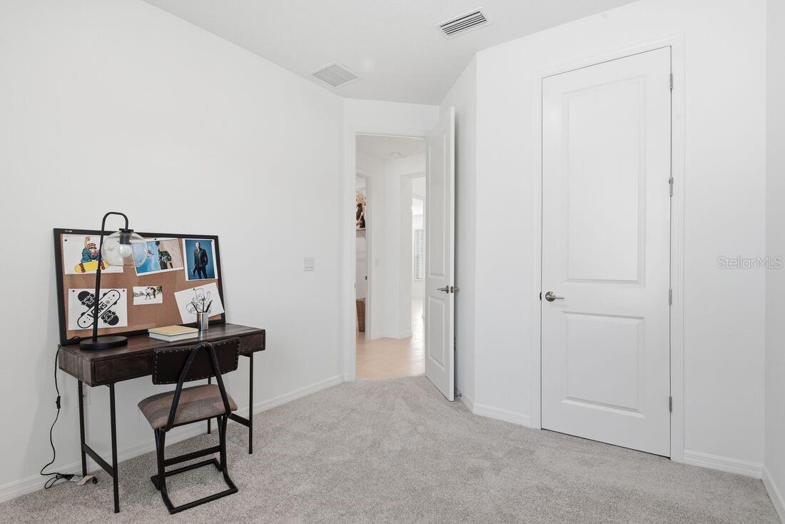 Image 30 of 38 For 601 Moon Shell Circle