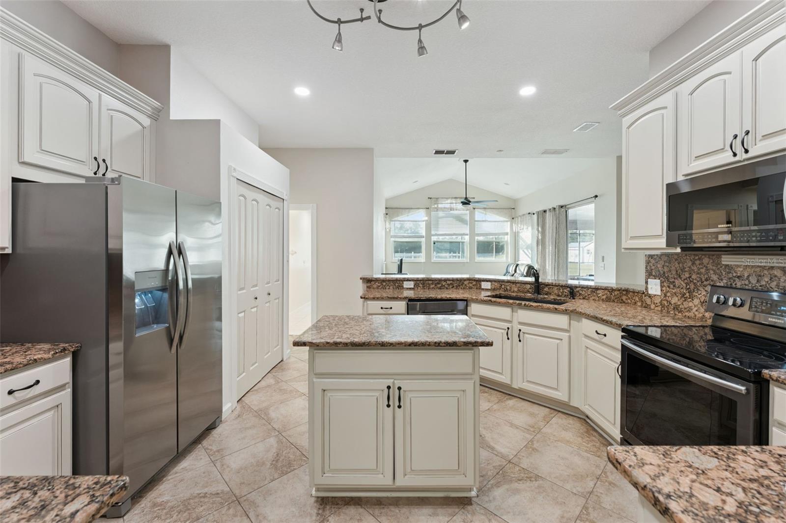 Image 6 of 34 For 3340 Hyder Avenue