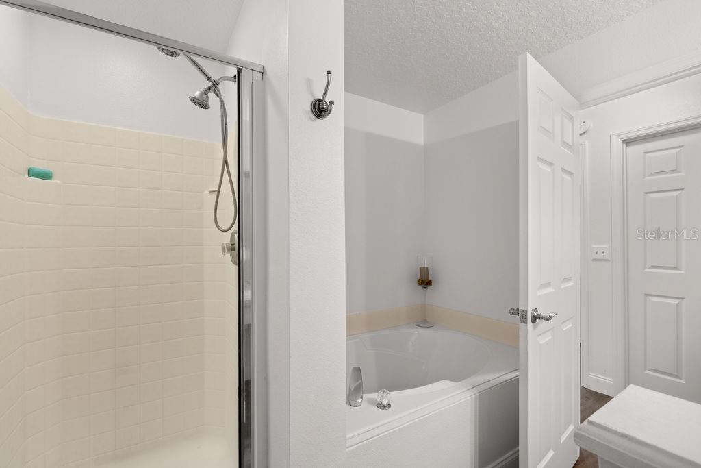 Image 20 of 42 For 1552 Whooping Drive