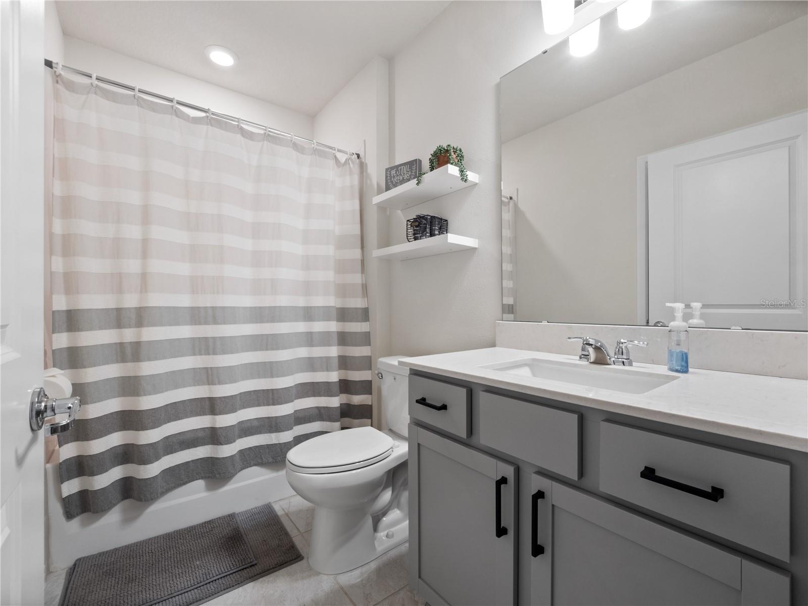 Image 15 of 28 For 2106 Charming Avenue