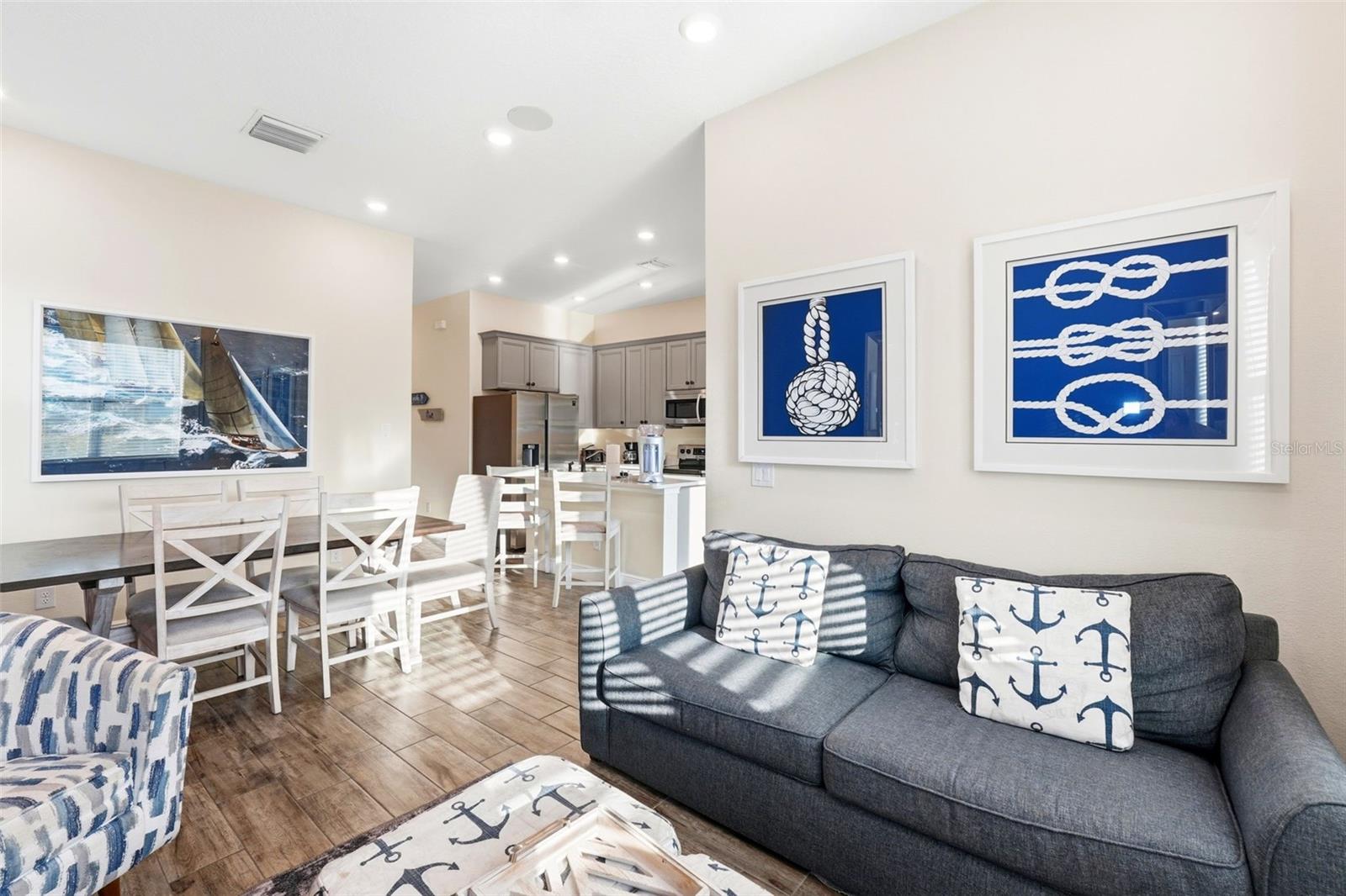 Image 14 of 40 For 8098 Knee Deep Road