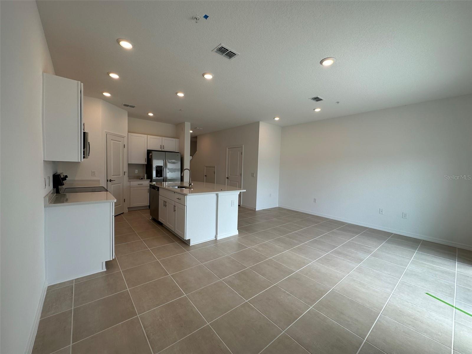 Image 9 of 21 For 4441 Arlington Ave