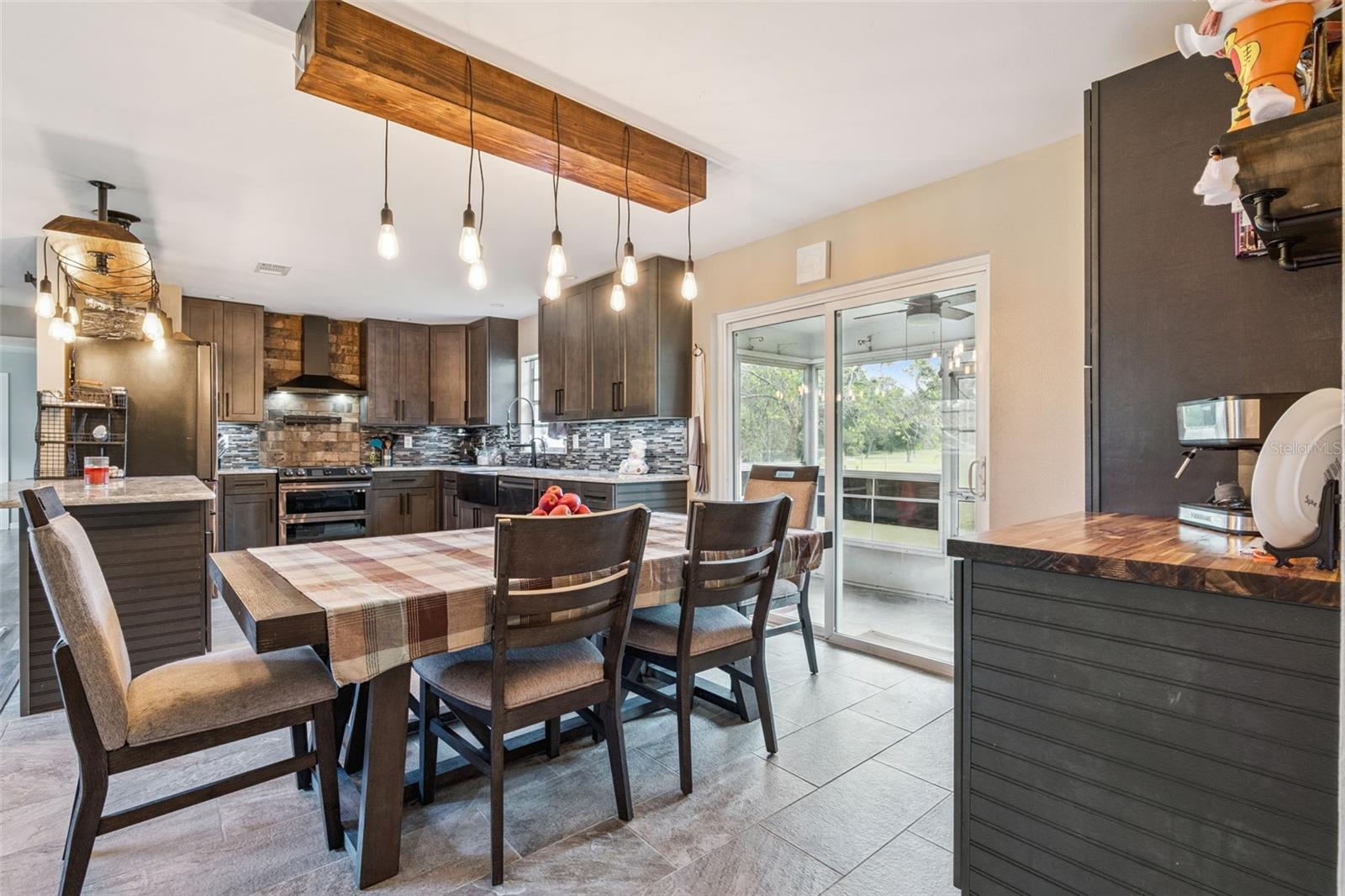 Image 11 of 49 For 1167 Ohio Street