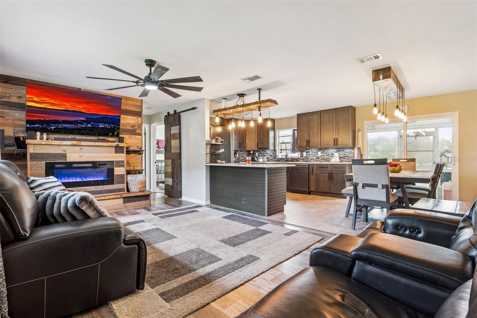 Image 12 of 49 For 1167 Ohio Street