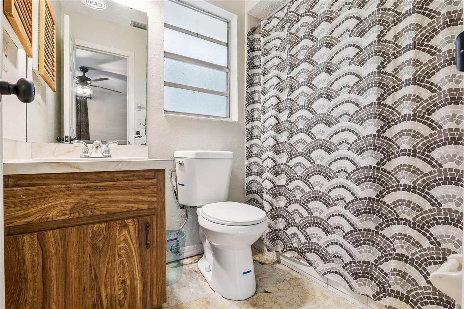 Image 19 of 49 For 1167 Ohio Street