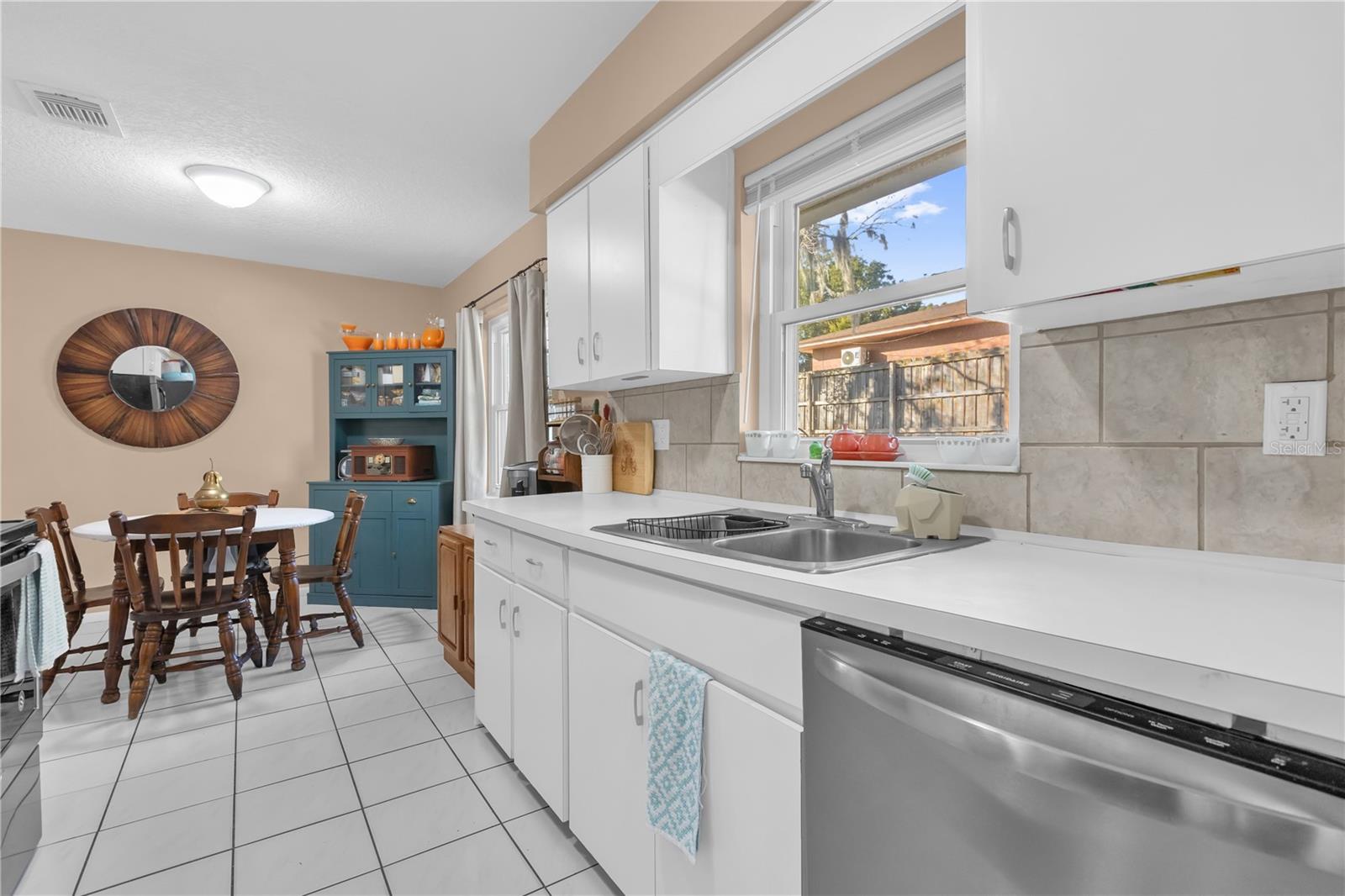 Image 10 of 29 For 2369 Ellen Lane