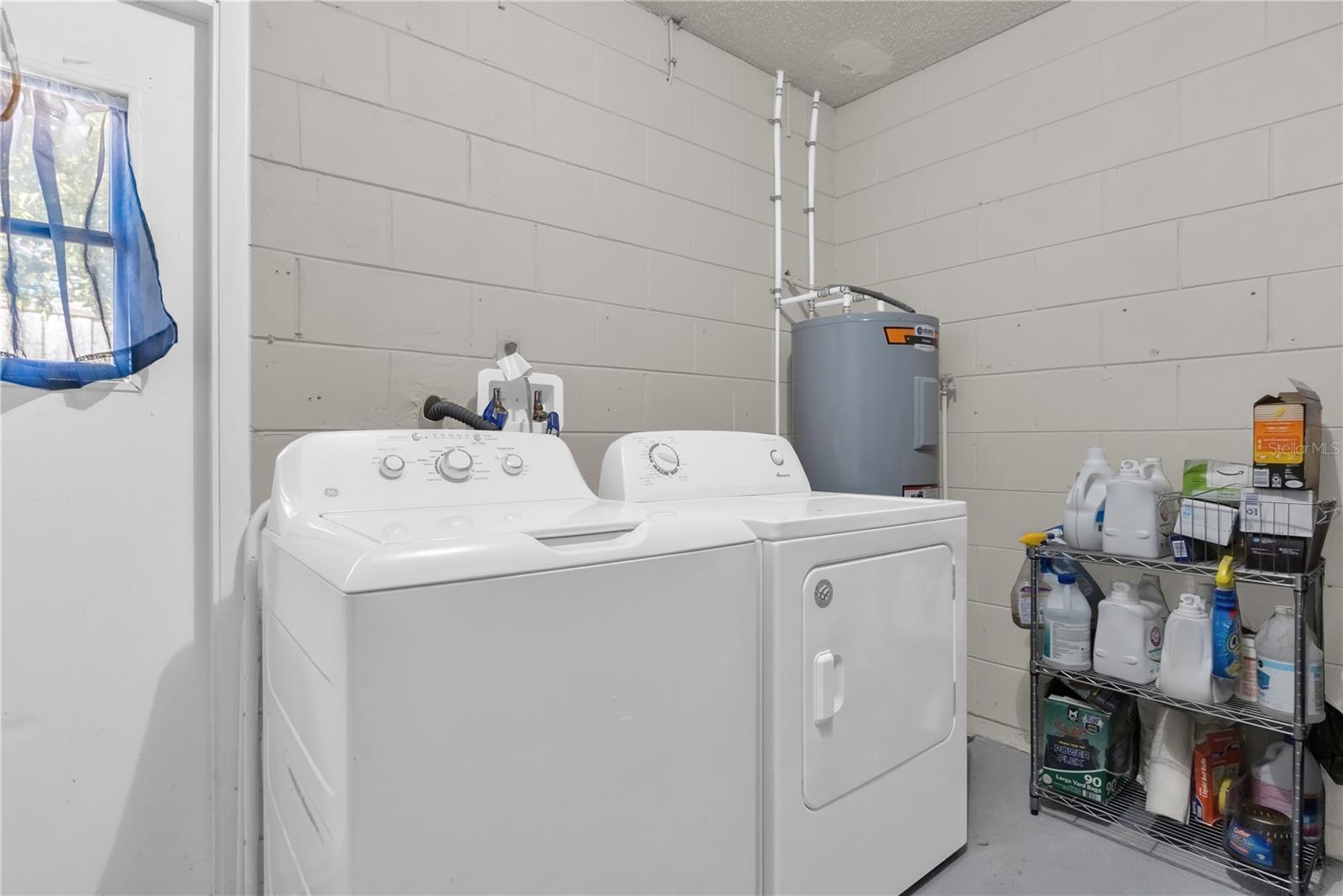 Image 21 of 29 For 2369 Ellen Lane