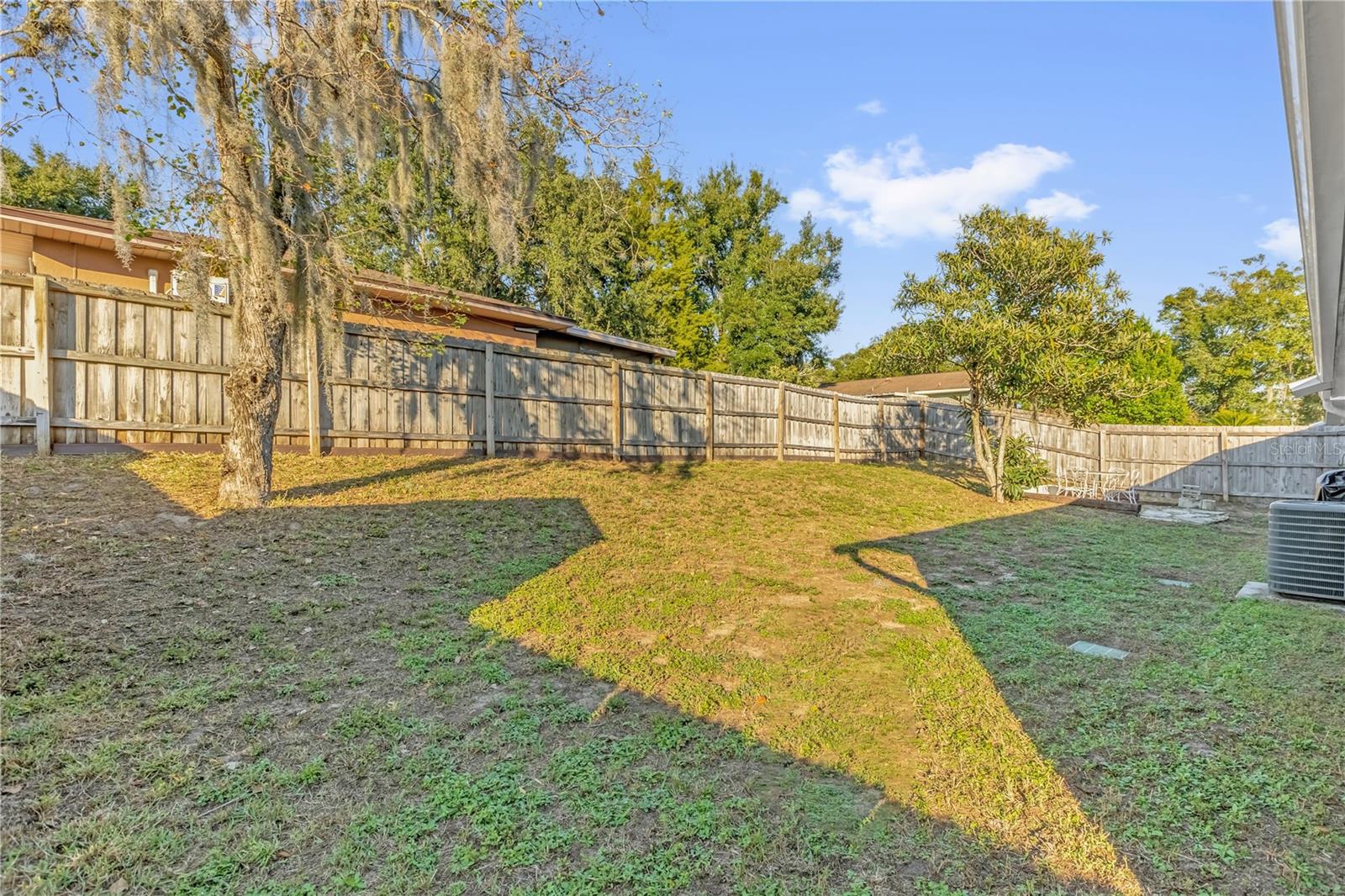 Image 24 of 29 For 2369 Ellen Lane