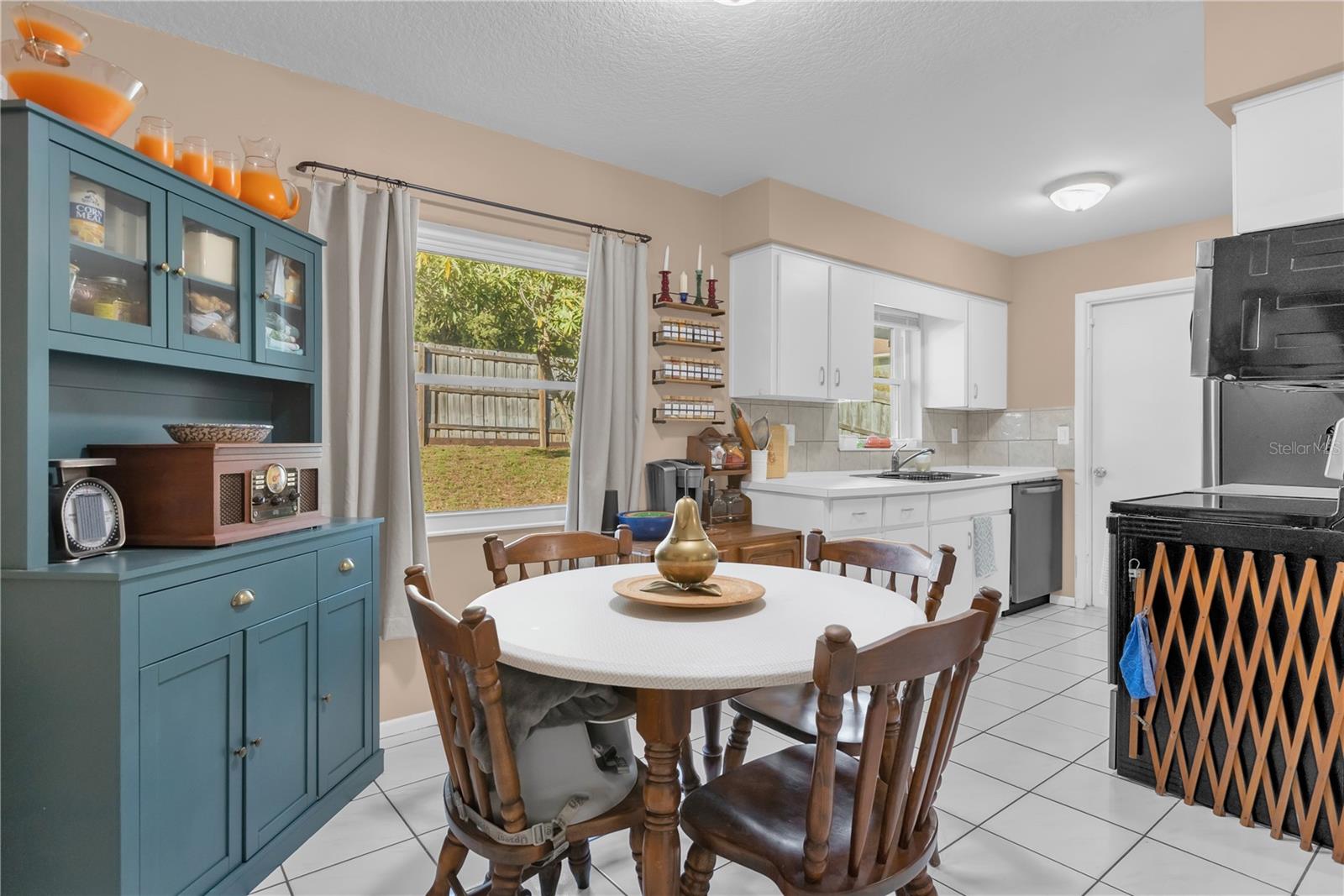 Image 7 of 29 For 2369 Ellen Lane