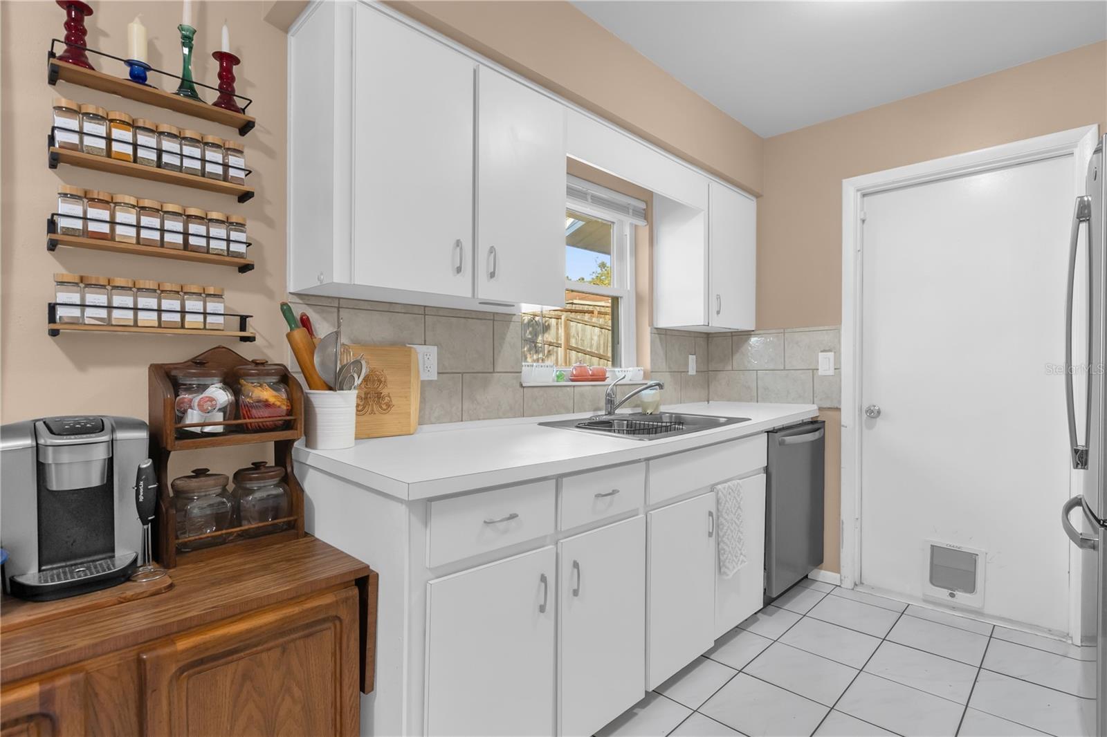 Image 8 of 29 For 2369 Ellen Lane