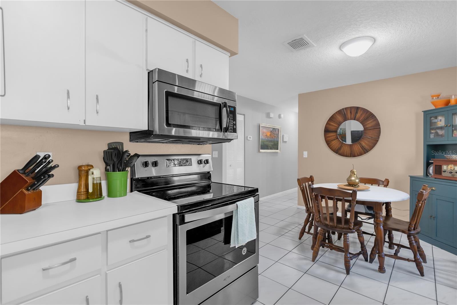 Image 9 of 29 For 2369 Ellen Lane