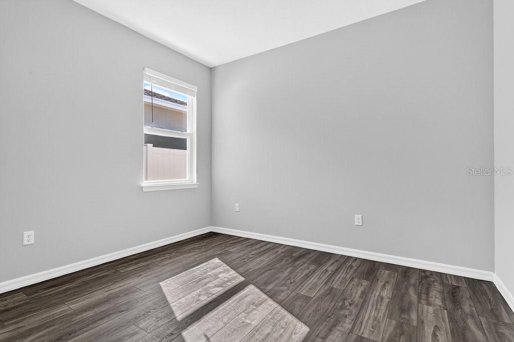 Image 22 of 35 For 3476 Forster Avenue