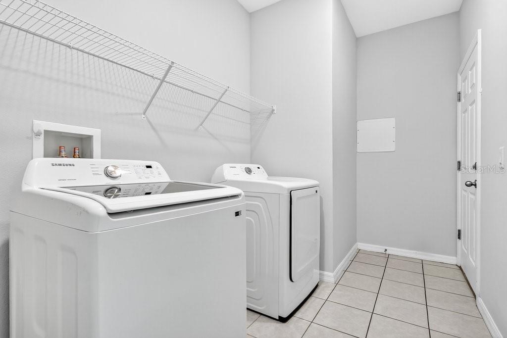 Image 23 of 35 For 3476 Forster Avenue