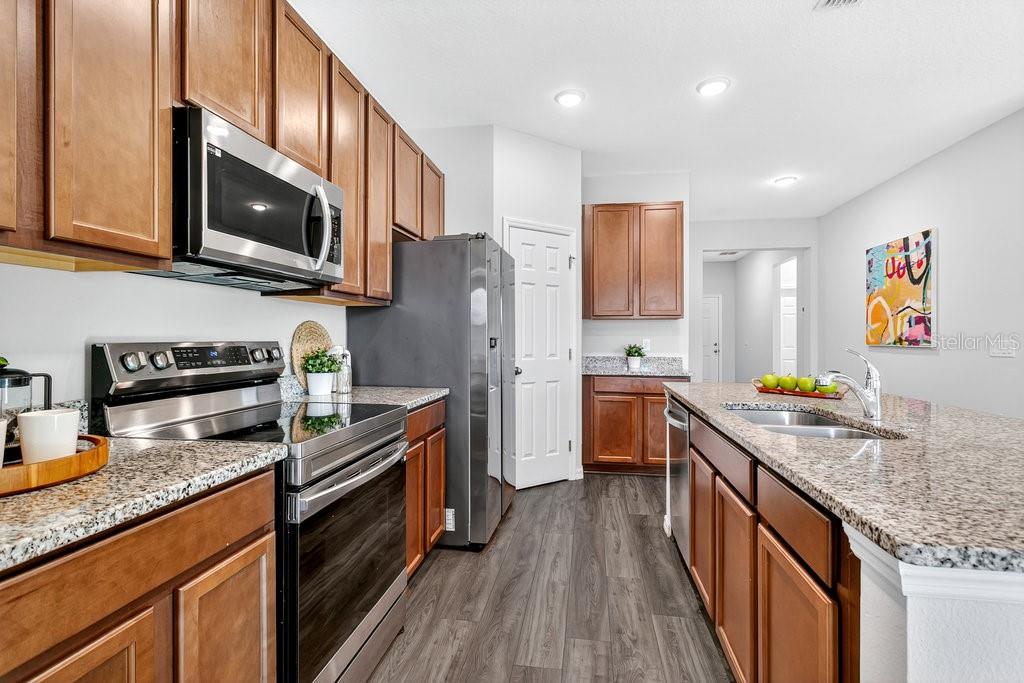 Image 4 of 35 For 3476 Forster Avenue