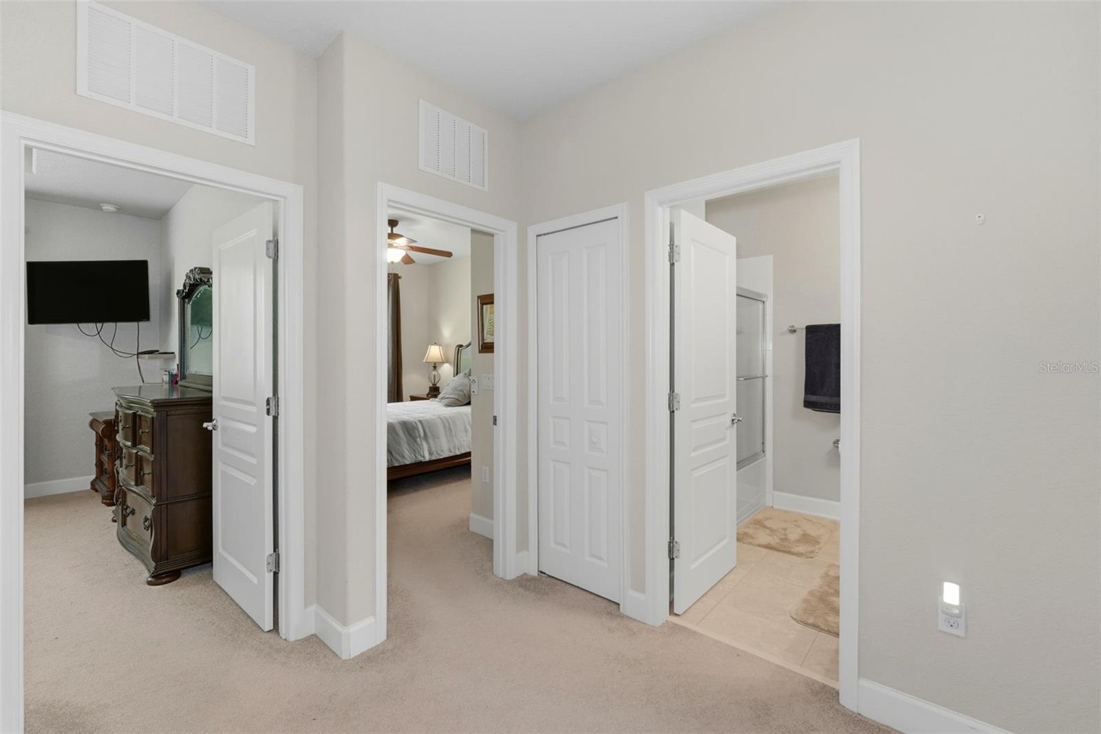 Image 19 of 43 For 1405 Lisbon Court 1405