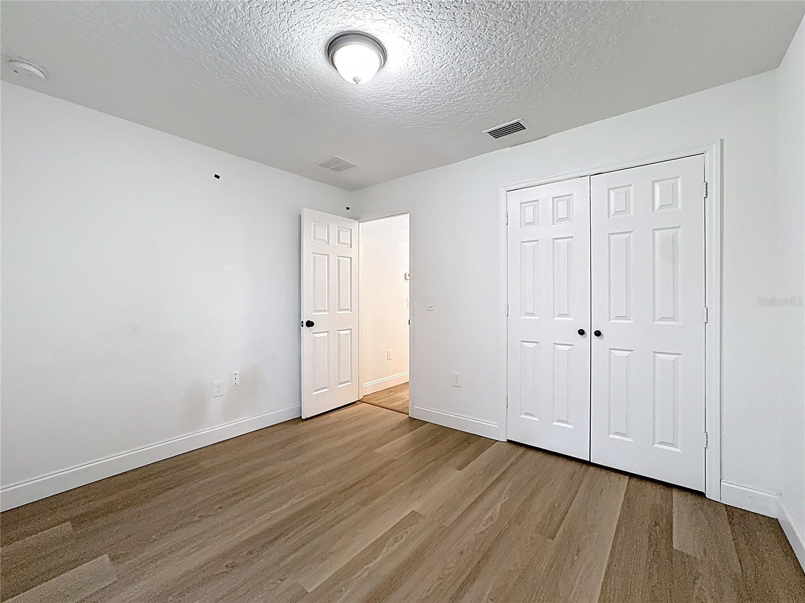 Image 27 of 46 For 2477 Albury Avenue