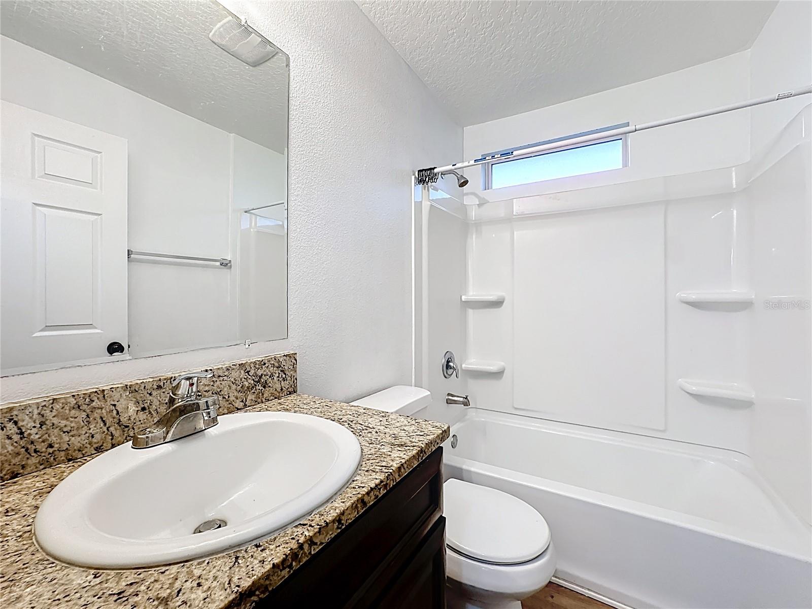 Image 29 of 46 For 2477 Albury Avenue