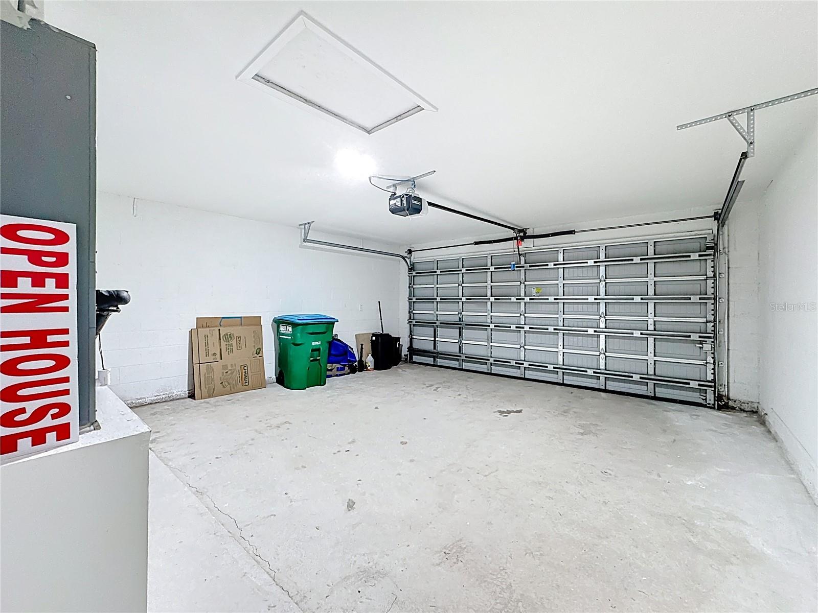 Image 38 of 46 For 2477 Albury Avenue