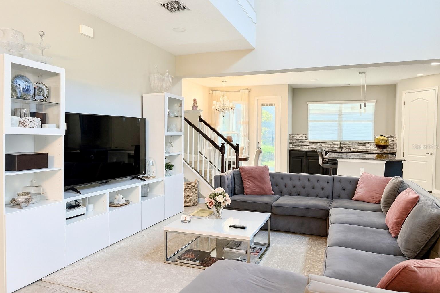 Image 4 of 24 For 15107 Kirsty Alley