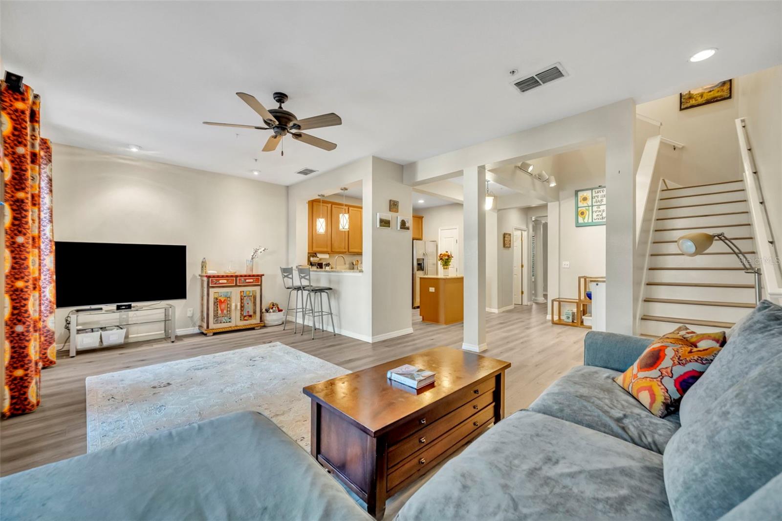 Image 13 of 47 For 995 Juel Street