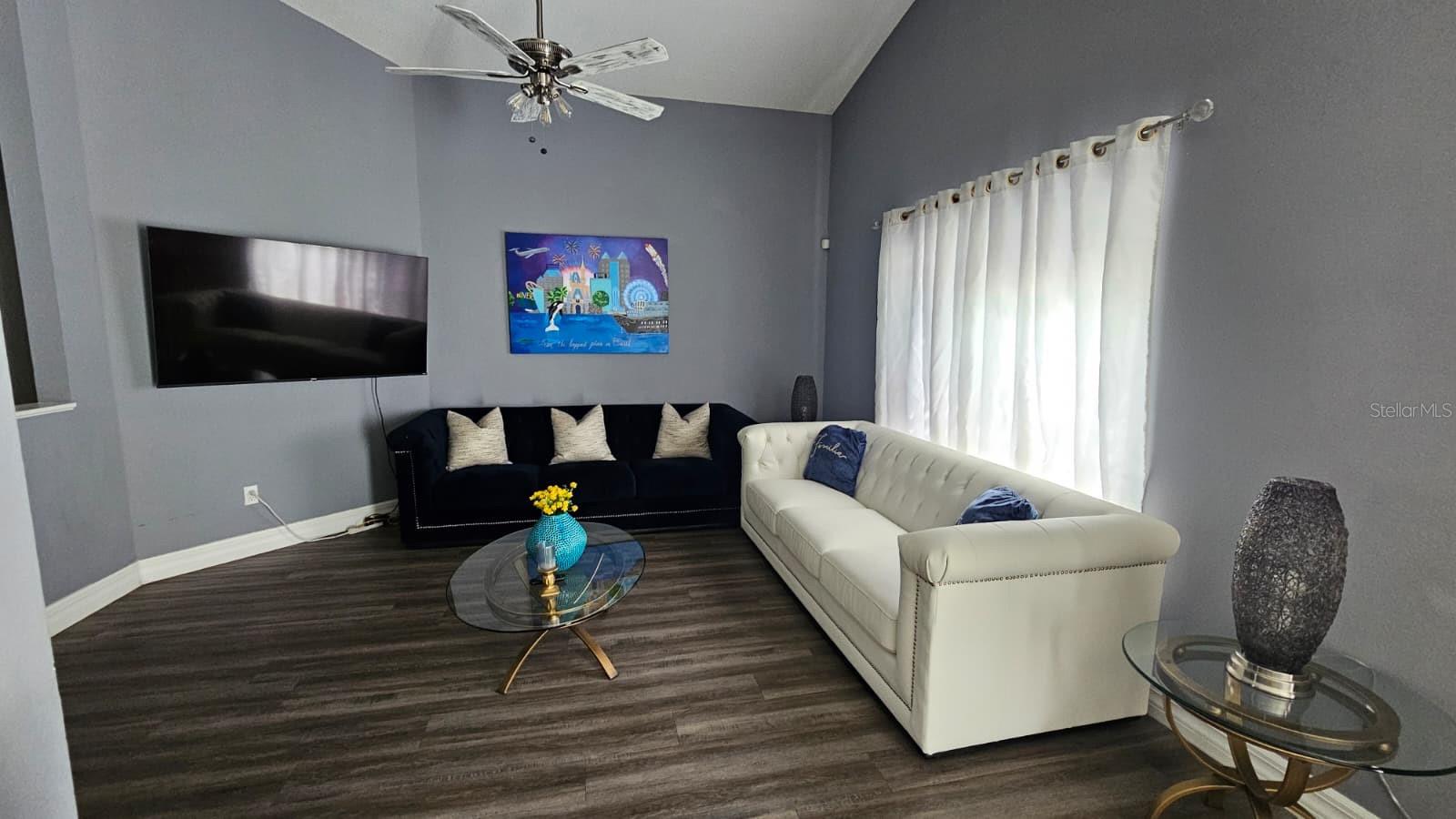 Image 5 of 24 For 510 Castlemain Circle