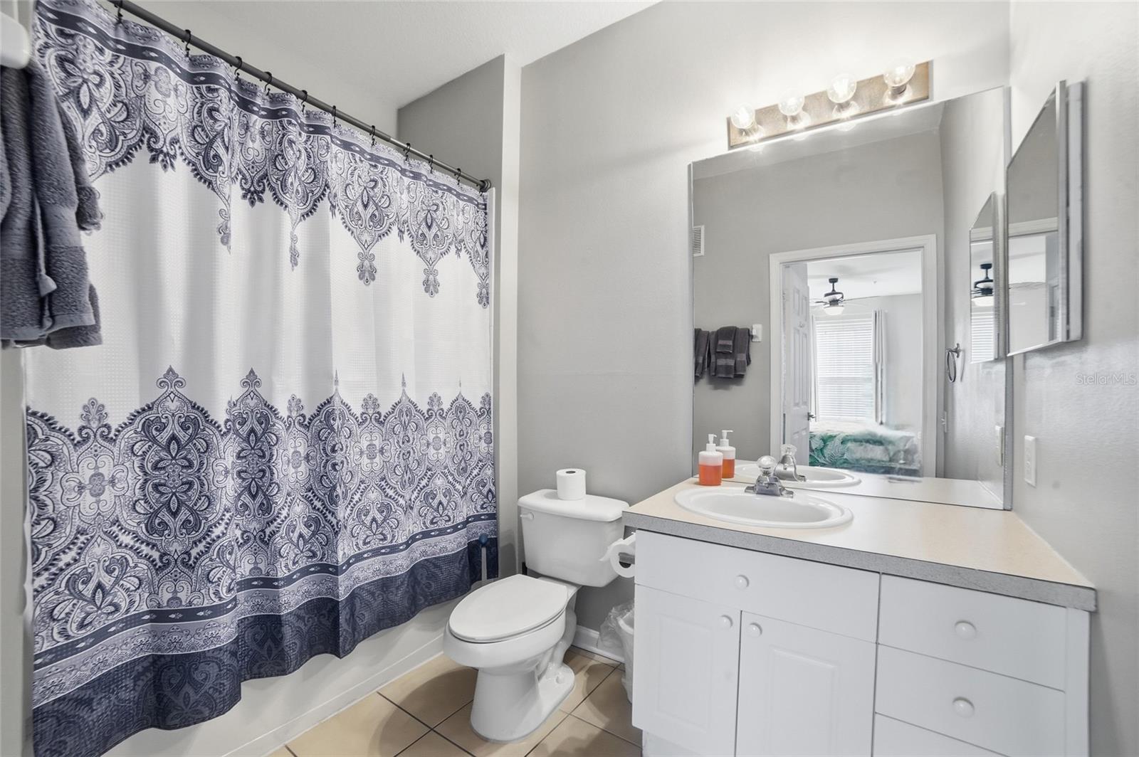 Image 23 of 30 For 2302 Silver Palm Drive 202