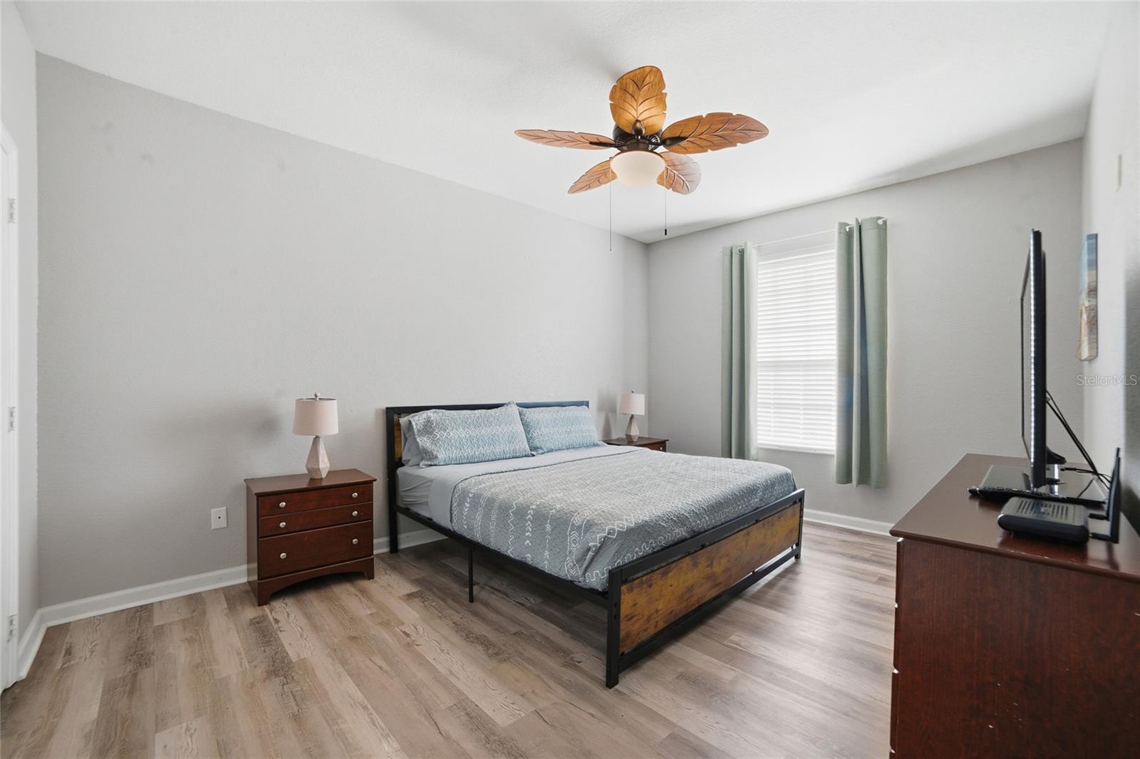 Image 27 of 30 For 2302 Silver Palm Drive 202