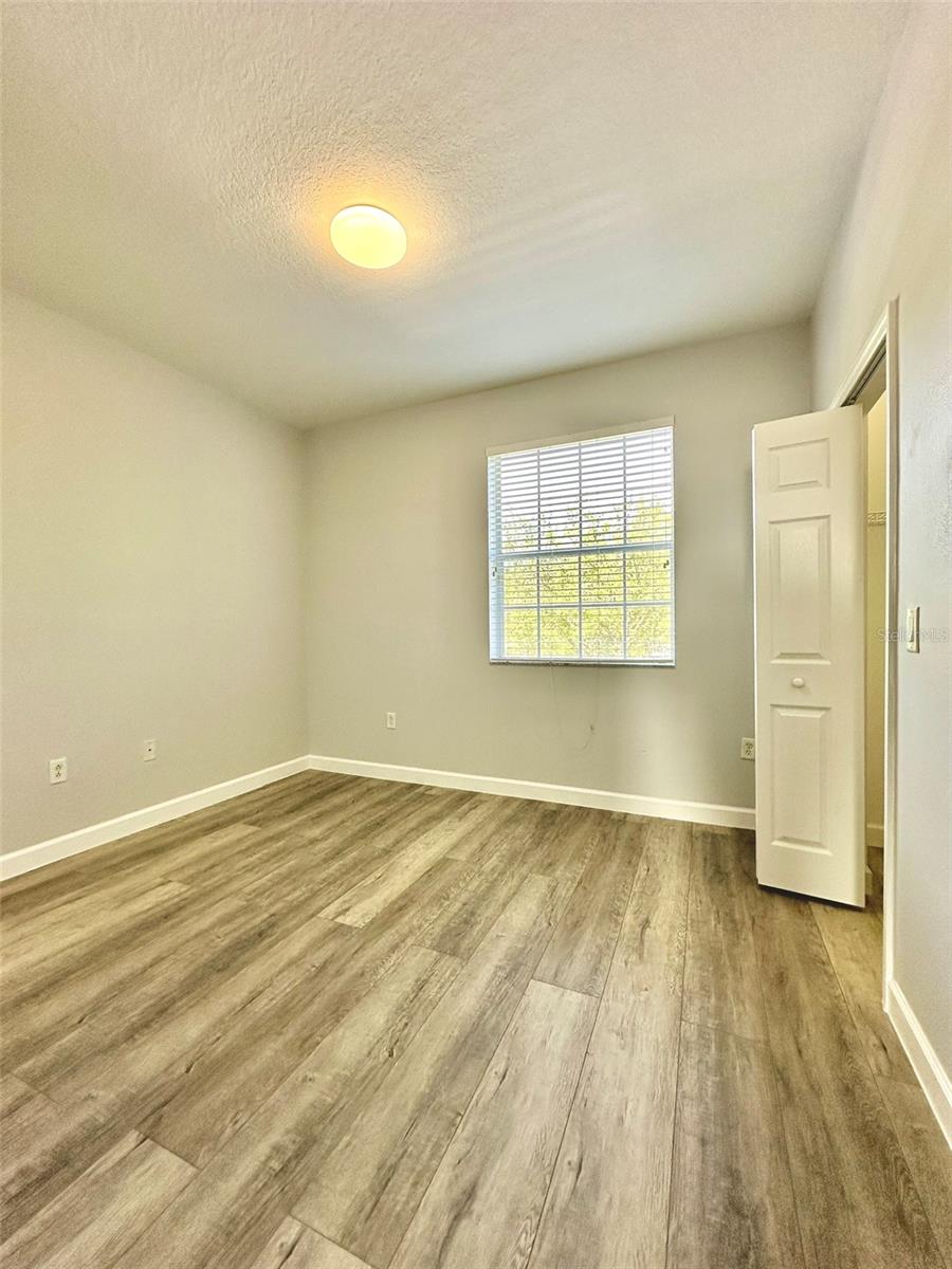 Image 13 of 20 For 918 Chelsea Drive